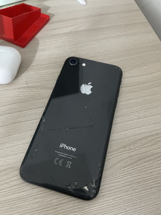 Айфон 8 сатылады!