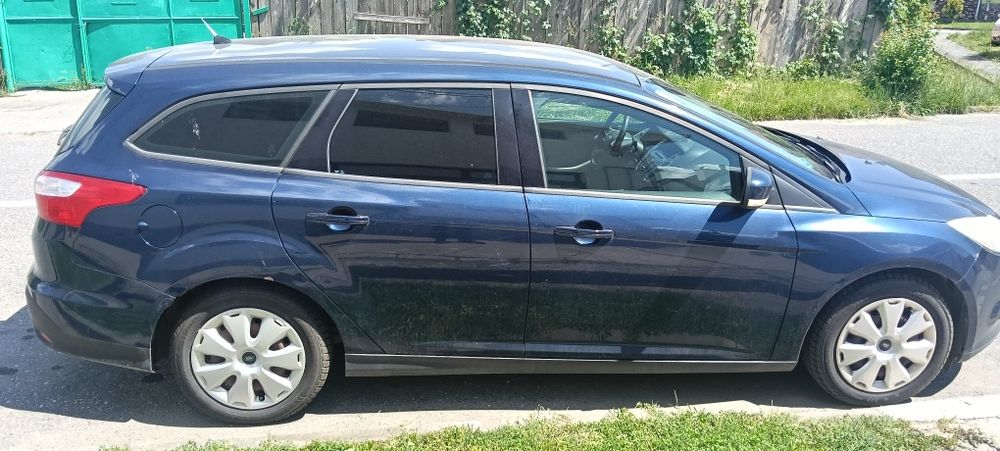 Ford focus 2012 1.6 benzina +Gpl