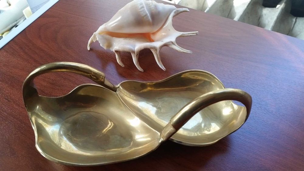 Колекционерски бутиков бронзов пепелник-бонбониера, антика за ценители