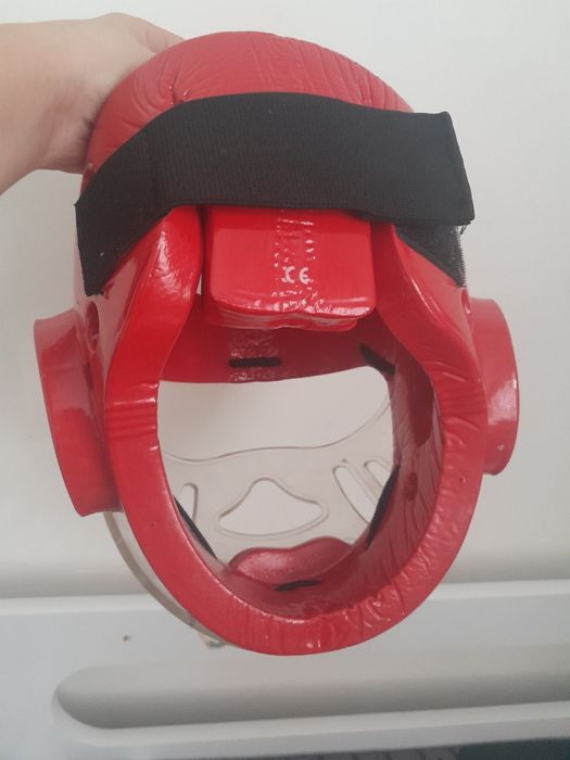 Шлем для тэйквондо, карате