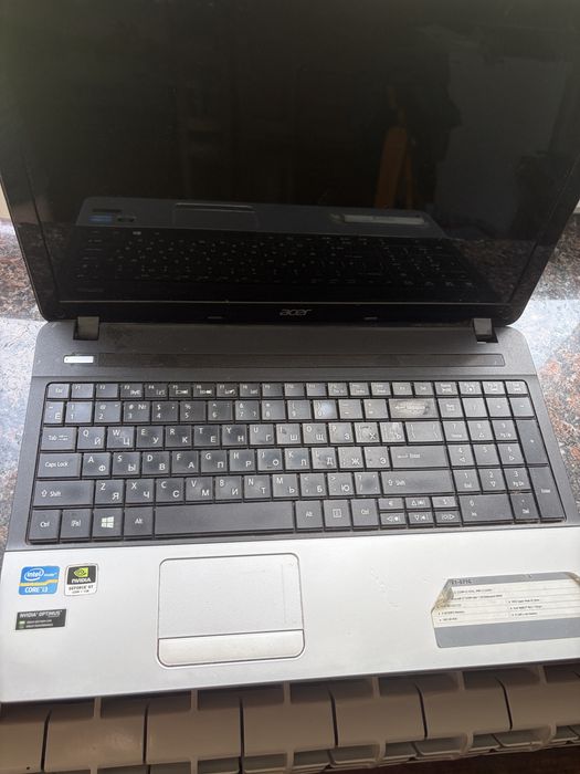 Acer Aspire E1-571G