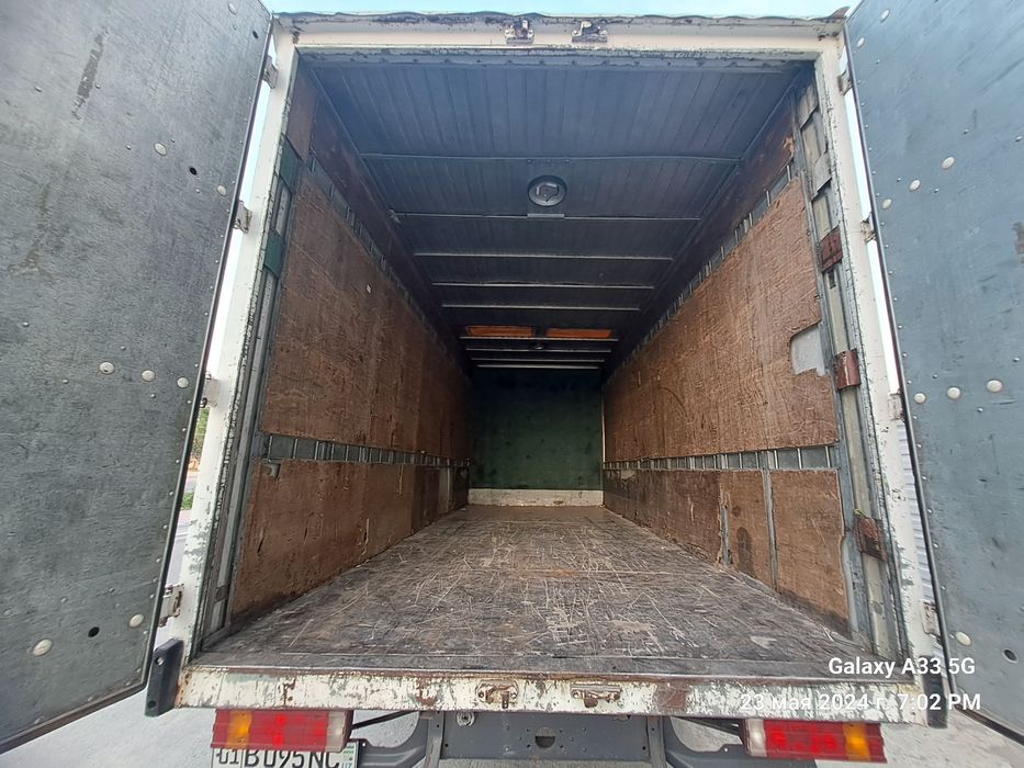 Sotiladi mers atego 17500$ azgina otib beriladi