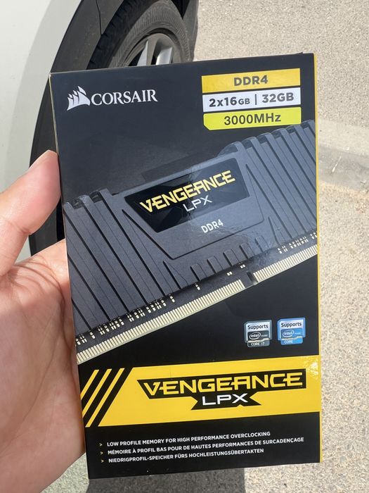 Оперативная память Corsair Vengeance LPX DDR4 32GB (2x16GB) 3000MHz