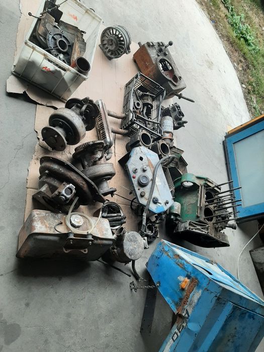 Dezmembrez tractoras valpadana ebro motor lombardini  lda 672