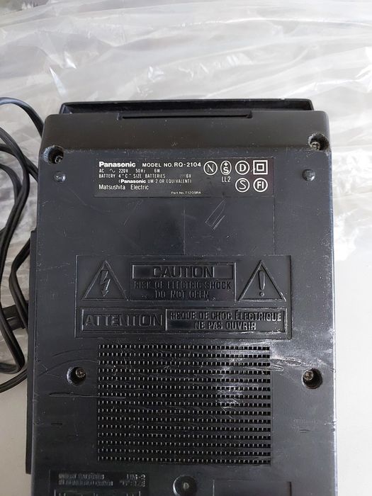 Магнитофон Panasonic модель RQ 2104