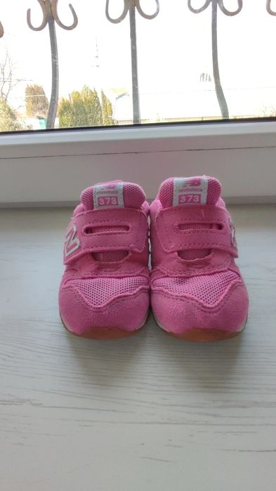Кроссовки на девочку оригинал