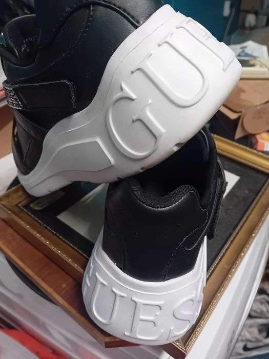 Guess 100% оригинални