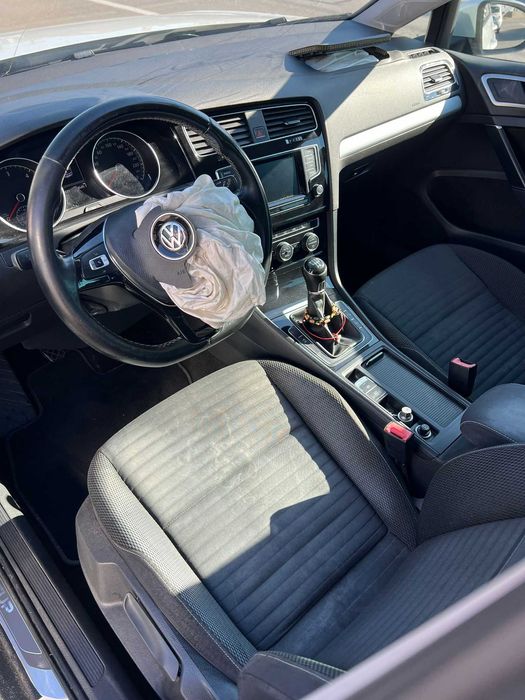 Dezmembrez Vw Golf 7 CUP Hatchback 1.6 Tdi CXXB 110 cai Cutie Manula