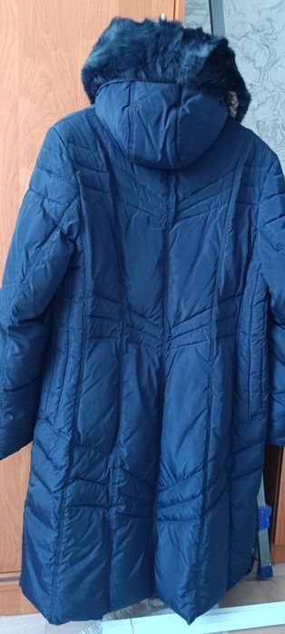 Продам женский пуховик