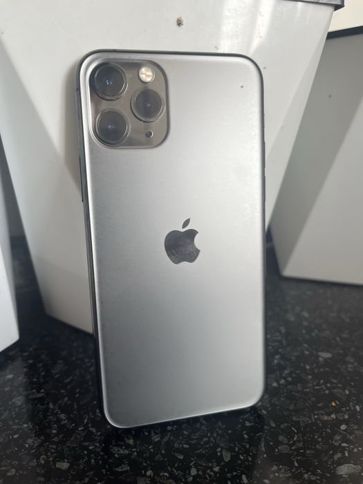 Iphone 11 pro в отличным состояние
