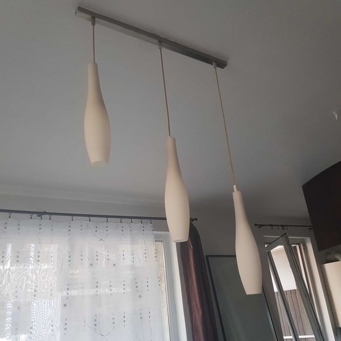 Lustre cu becuri  LED