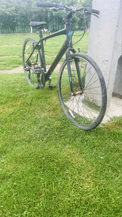 Bicicleta adusa din anglia sirrus carbon