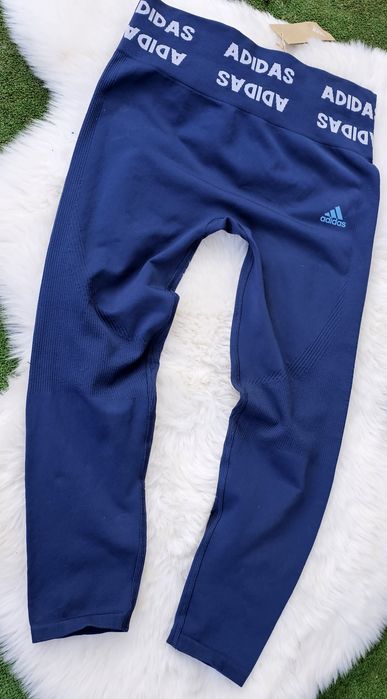 Adidas оригинален дамски клин Л размер