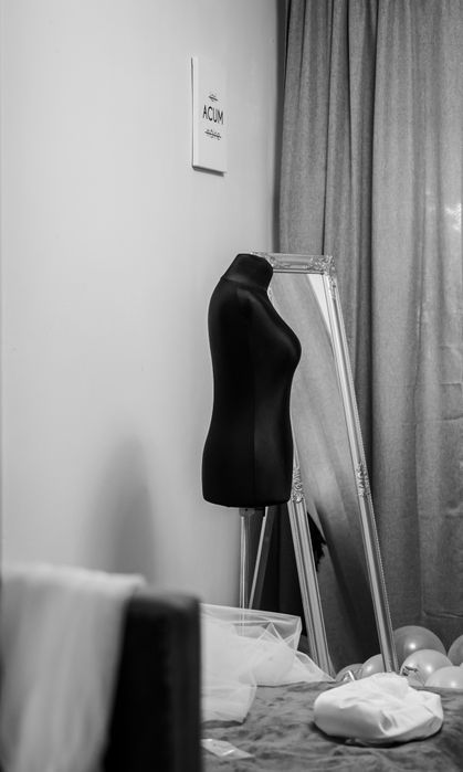 Închiriez manechin dama !