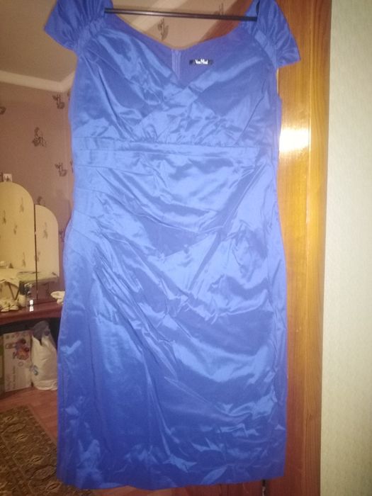 Продам вечернее платье 48 раз, 6 штук