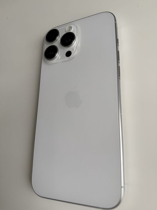 Iphone 16 Pro Max impecabil