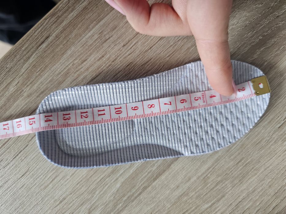 Adidasi Baby Yeezy - 23