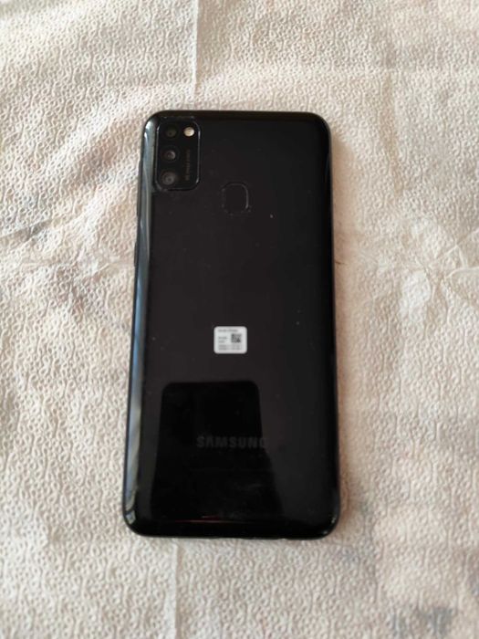 Работещ Samsung M21 със счупен дисплей