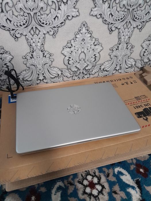 Hol zo'r 
4 / 256 g
Yi