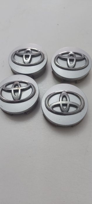Колпачки для дисков тойота