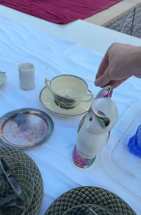 Антикварен сет за супа - купа с две дръжки с подложна чиния