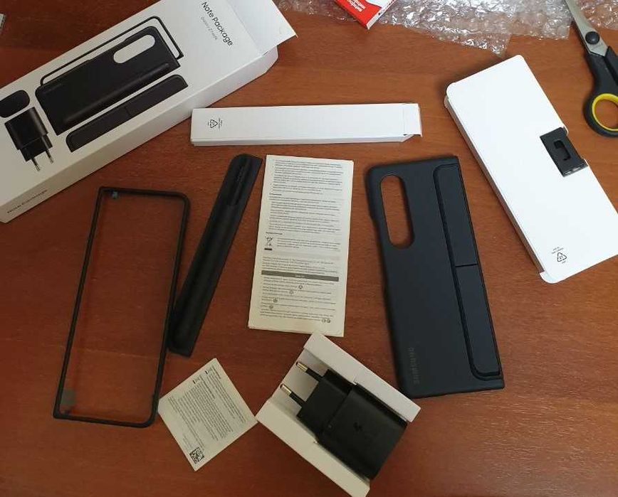 Продаю Samsung Galaxy Z Fold 4