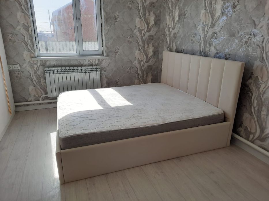 Кровать двухспальная