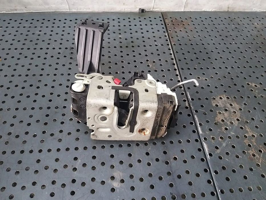 Broasca usa dreapta spate dodge caliber 49758a
