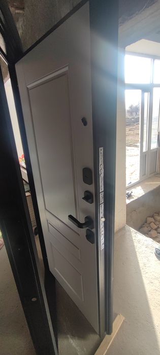 Eshik . Tashqi kirish xod uchun