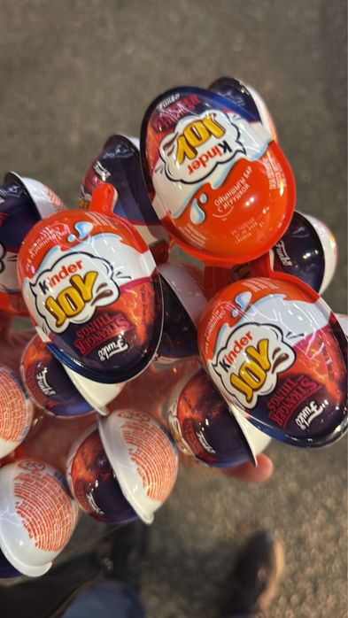 Kinder joy stranger things