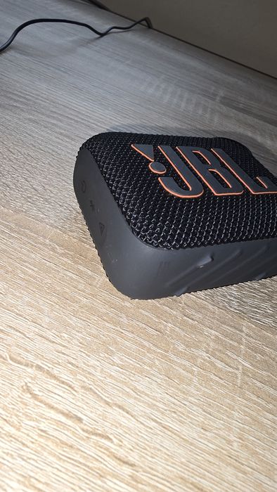 Vand boxa jbl go4