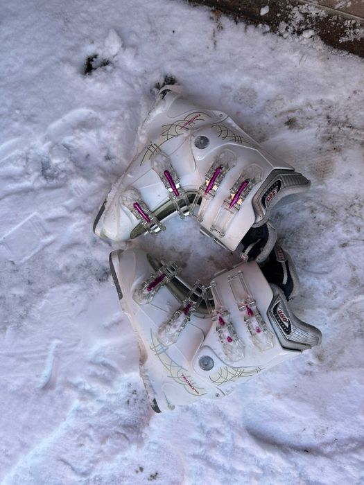 Clăpari ski damă TecnoPro – mărime 38–39, confortabili