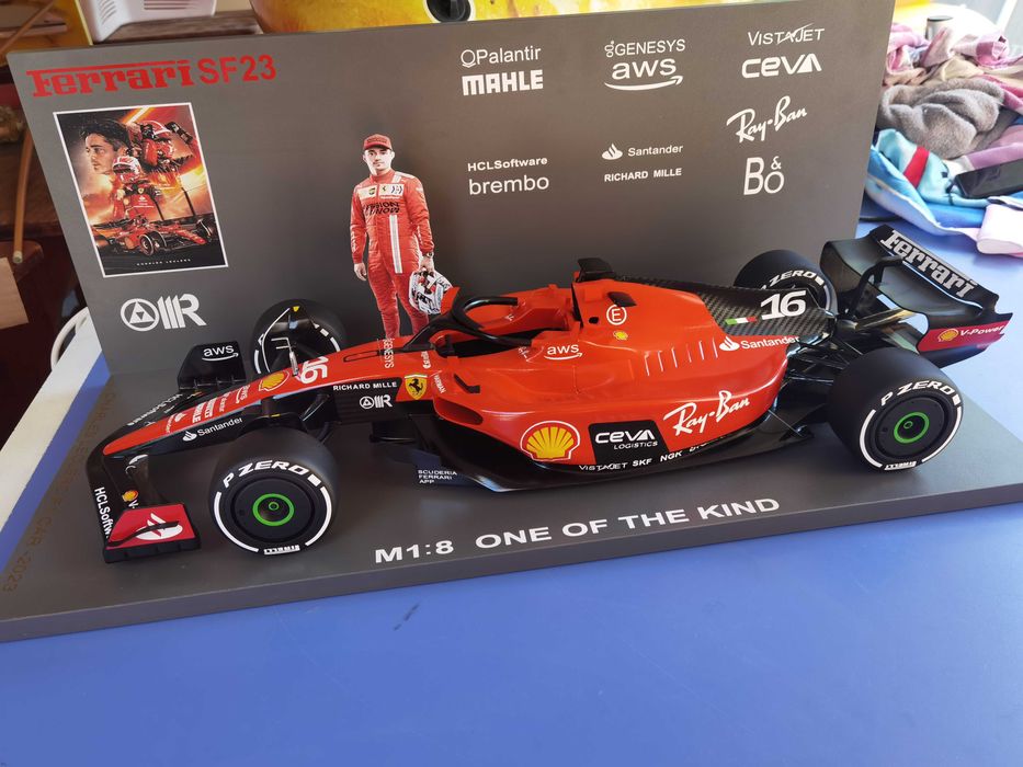 БОЛИД ФОРМУЛА F1 - ръчна изработка