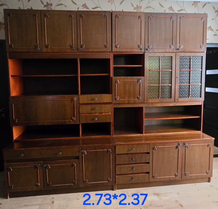 Стенка даром деревянная