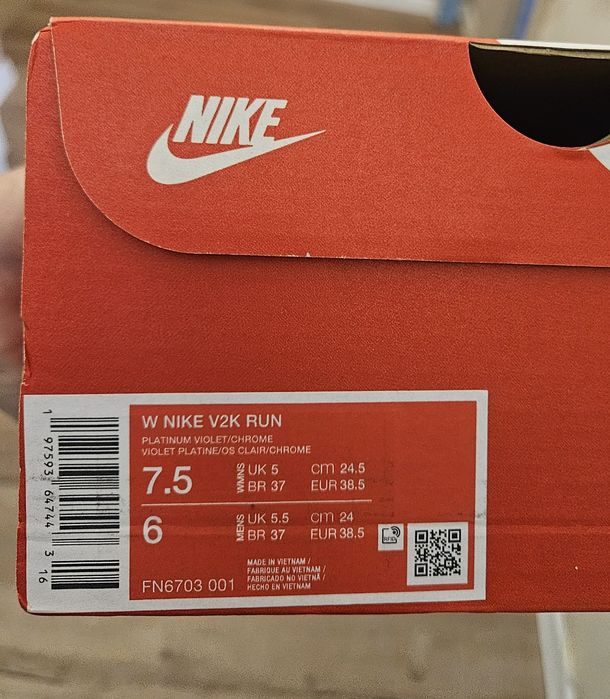 Очень стильные Кроссовки Nike 38, 38.5