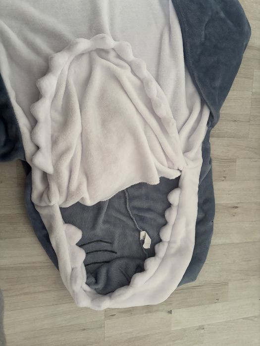 Patura/costum rechin nou