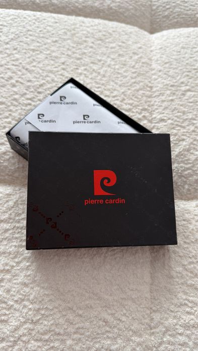 ЧИСТО НОВ Pierre cardin мъжки портфейл