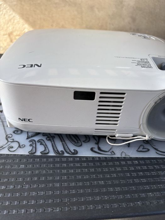 Проектори  по 30 евро