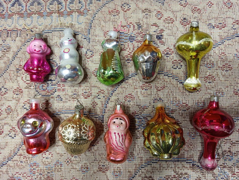 Продам  елочные игрушки СССР, набор шишки и шары, разные фигурки