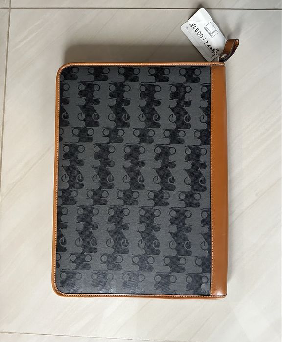 Mapa /port-document Valextra Milano Lux noua