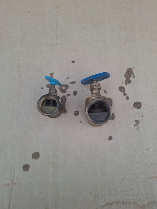 Латунный вентиль 1)диаметр 32.          2)диаметр 40.