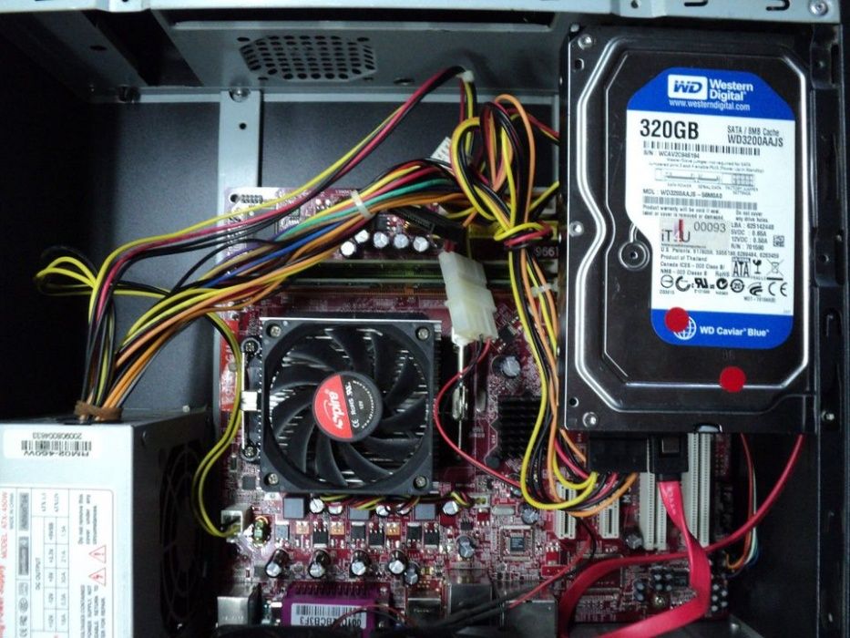 Unitate PC Tower MSI 7309 Carcasa Mini-Tower Placa: MSI MS-7309 Ram: 3