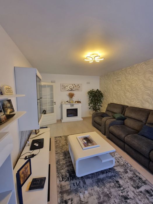 Apartament de închiriat