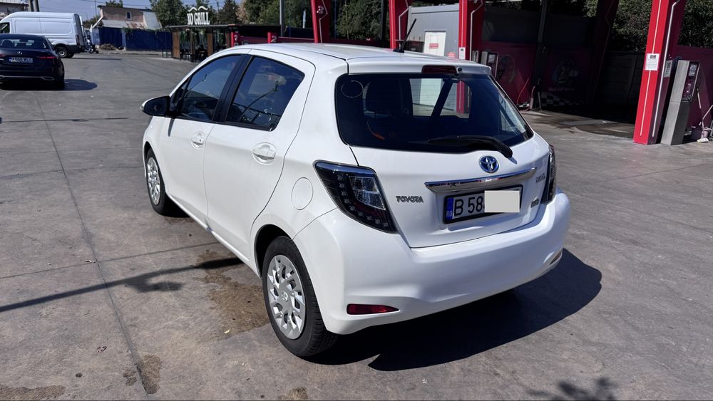 TOYOTA Yaris 2014 — imagine 3