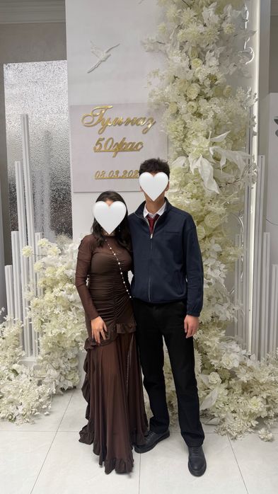 көйлек сатам 7 к красное платье 30 тыс стоило 50 тыс