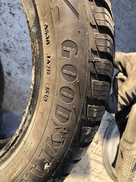 165/65/15 зимни гуми Good Year