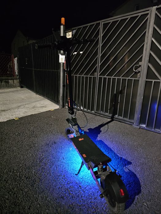 Trotineta KuKirin G2 2026, cumpărată recent, stare foarte bună