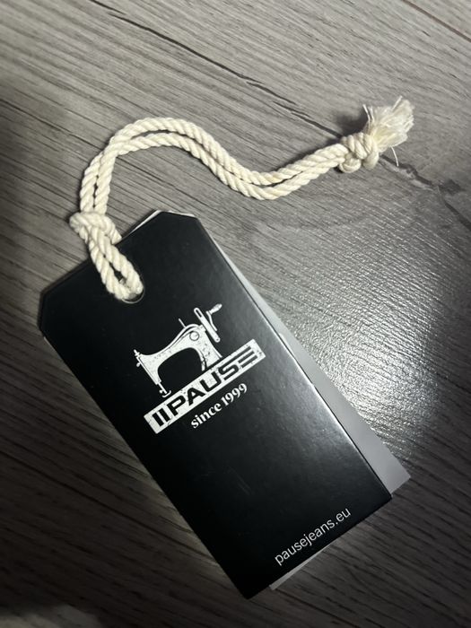 нов сет/комплект pause jeans