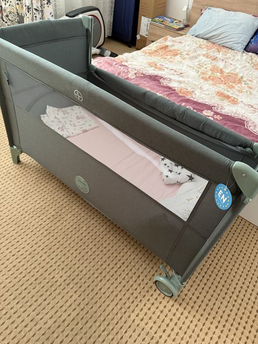 Бебешка мобилна кошара