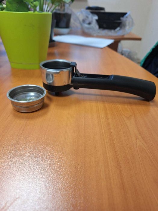 Кафемашина еспресо Delonghi